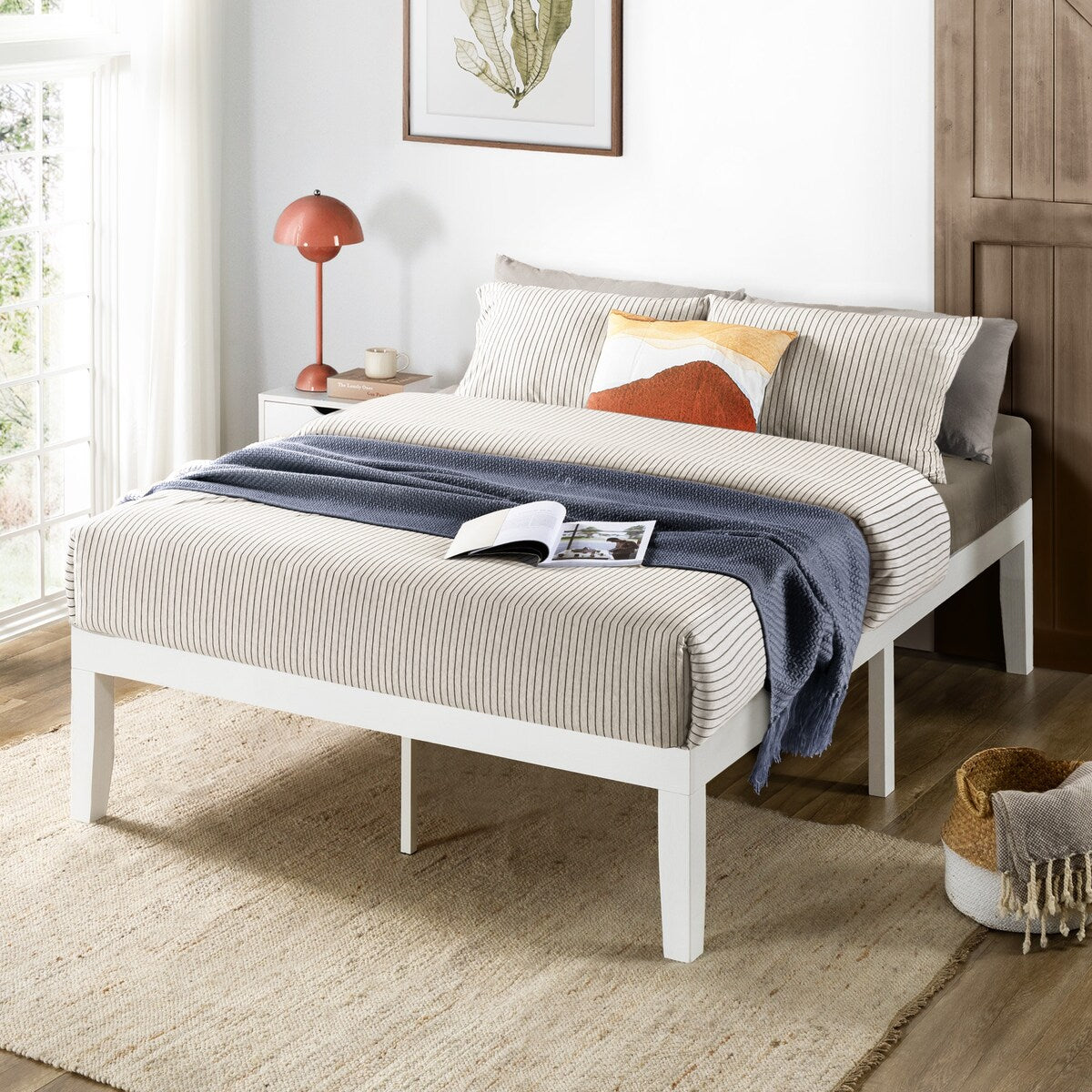 Struttura letto a piattaforma in legno massello da 16 pollici, disponibile in diverse finiture.