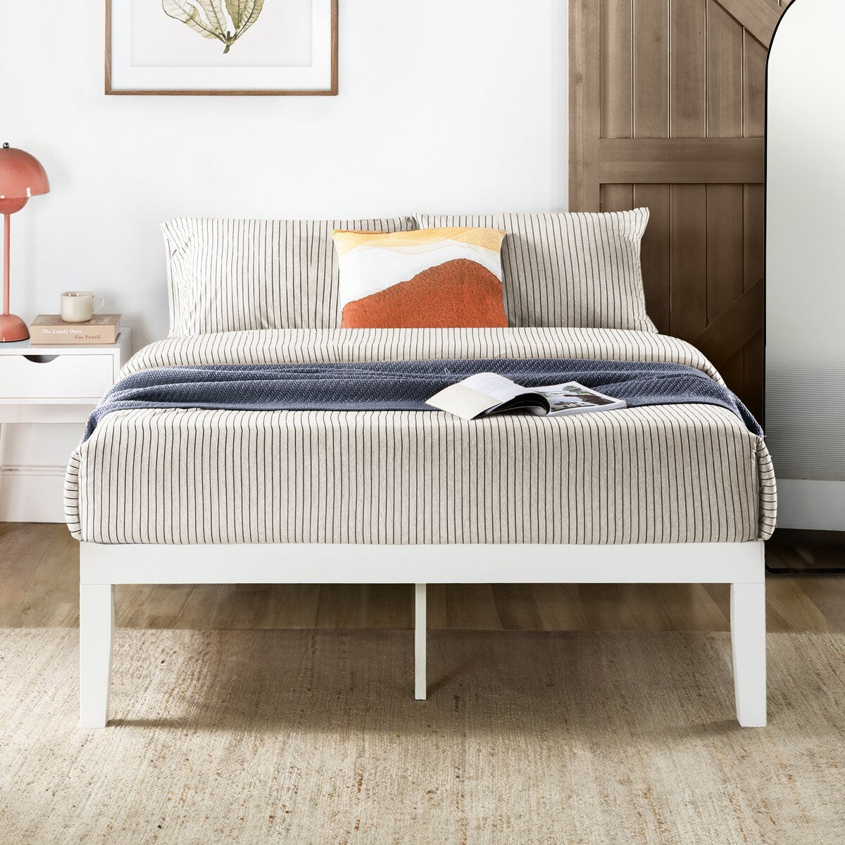 Struttura letto a piattaforma in legno massello da 16 pollici, disponibile in diverse finiture.