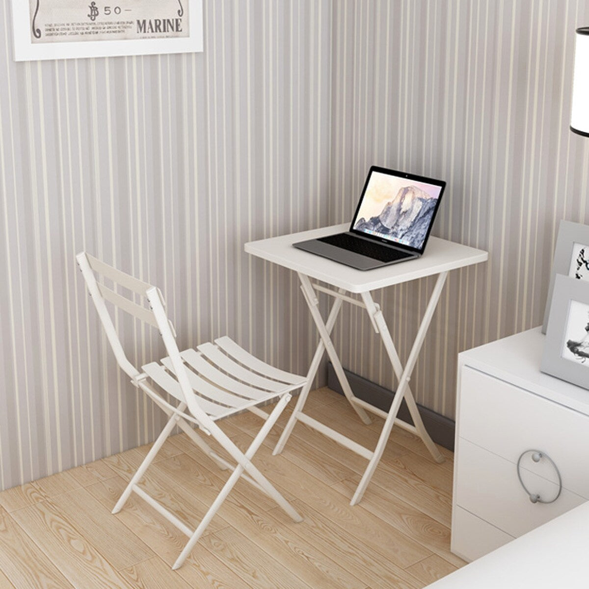 Set da giardino minimalista da 3 pezzi, pieghevole, con tavolo quadrato e sedie - 3 pezzi