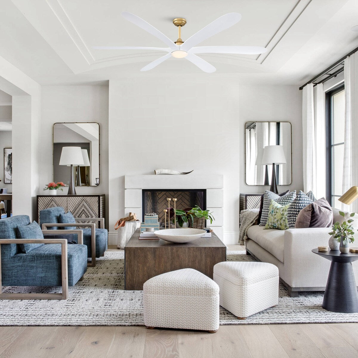 Ventilatore da soffitto a 6 pale da 72 pollici in legno massello con luce e telecomando, a corrente continua.