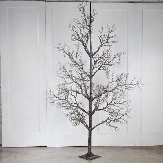 96 Albero di legno morto con rami