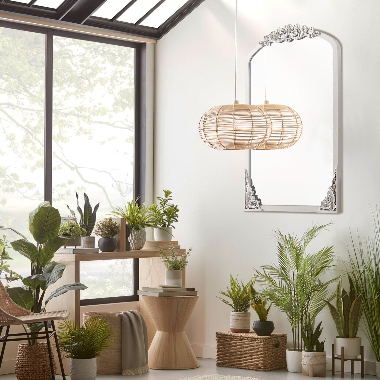 Specchio da terra a figura intera con arco e intaglio in legno massello