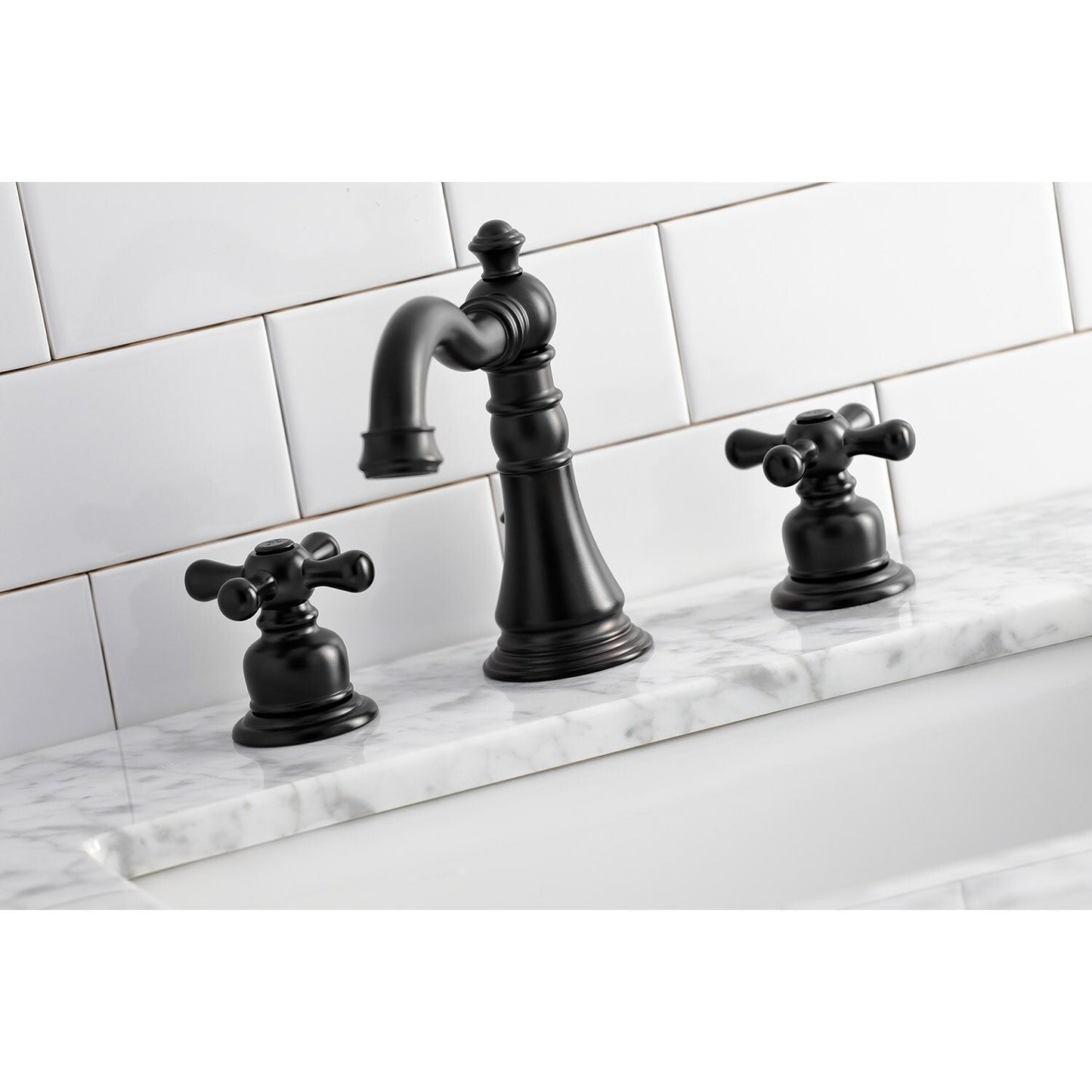 Rubinetto da bagno American Classic a 8 pollici con montaggio a tre fori