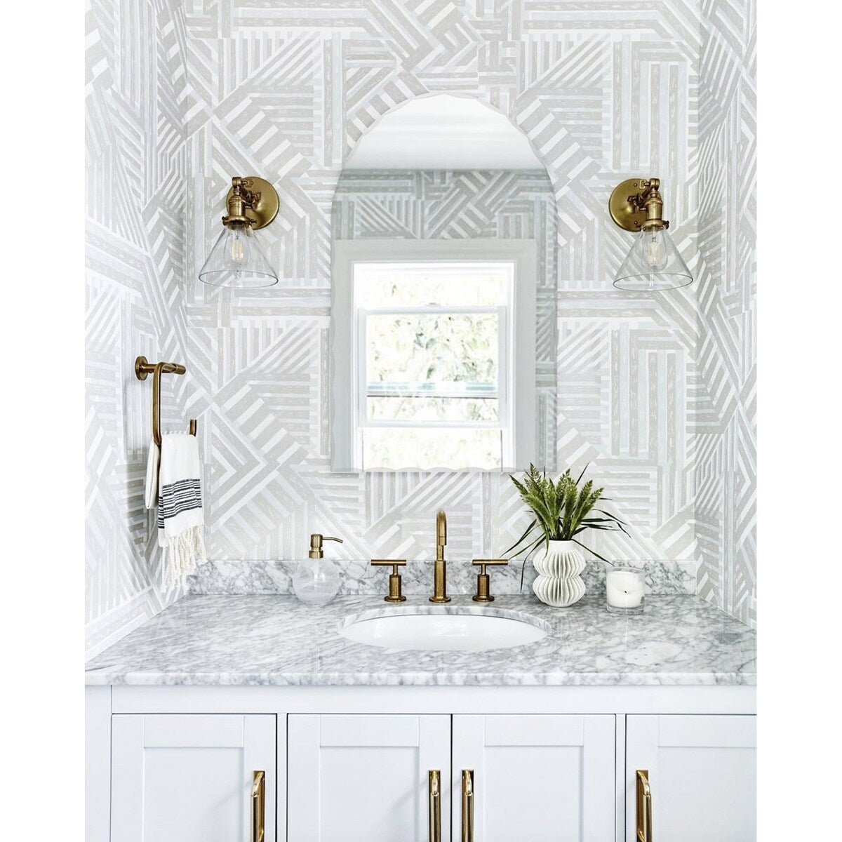 Specchio da bagno moderno senza cornice a forma di arco Rita