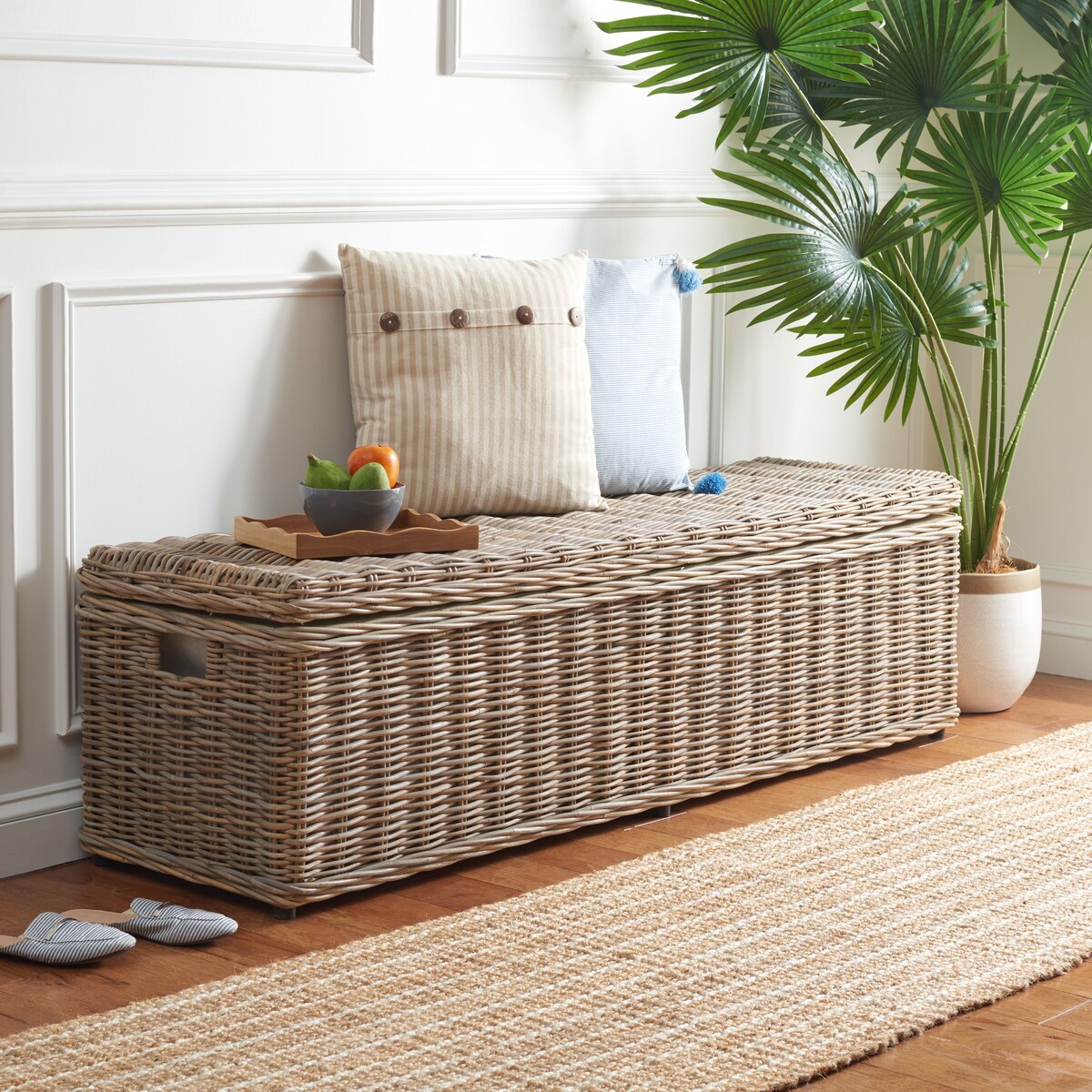 SAFAVIEH Marcelien Grey Natural Rattan Storage Trunk - 63 x 18.1 x 18.7 - 63Lx18Ax19H