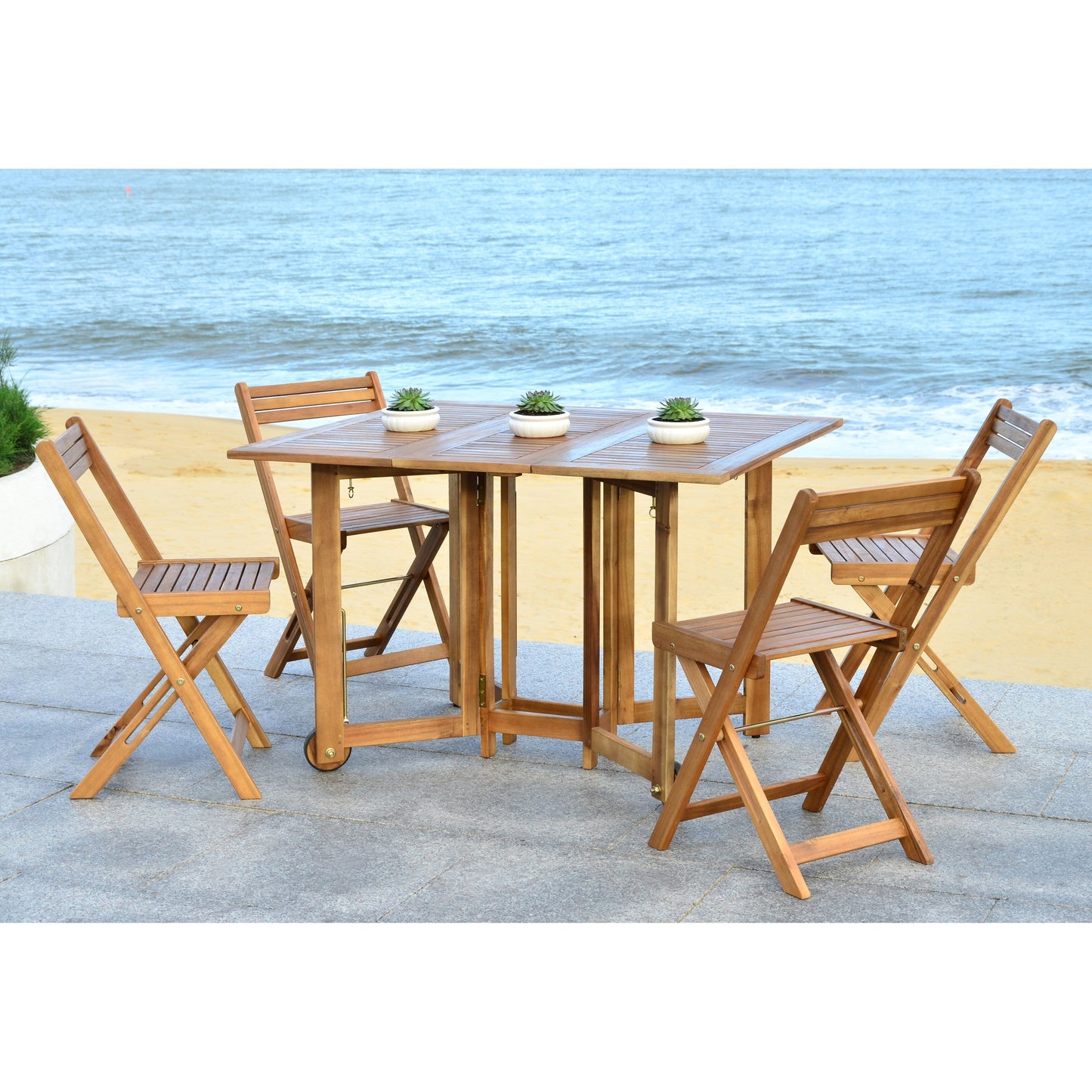 Set da pranzo da esterno SAFAVIEH Brandy da 5 pezzi - 109L x 89P x 74A (cm)