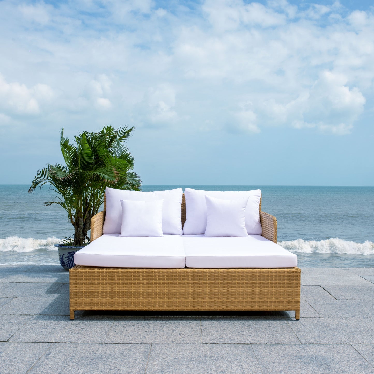 Daybed da esterno in vimini Taniyah di SAFAVIEH con cuscini e imbottiture - 53L x 28P x 62H