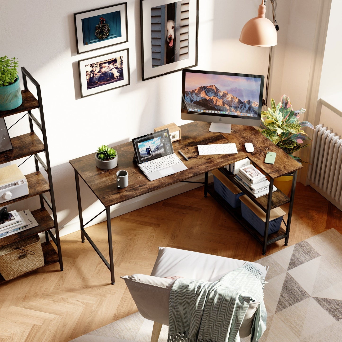 Scrivania a forma di L di piccole dimensioni con ripiani portaoggetti, scrivania da computer d'angolo