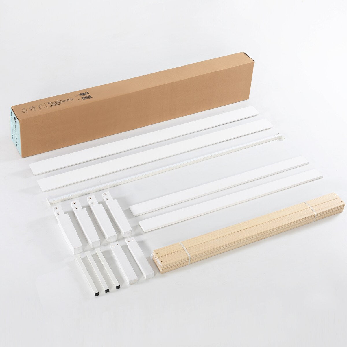 Struttura letto a piattaforma in legno massello da 16 pollici, disponibile in diverse finiture.