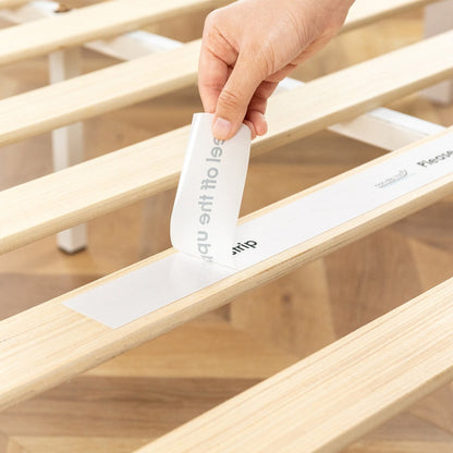 Struttura letto a piattaforma in legno massello da 16 pollici, disponibile in diverse finiture.