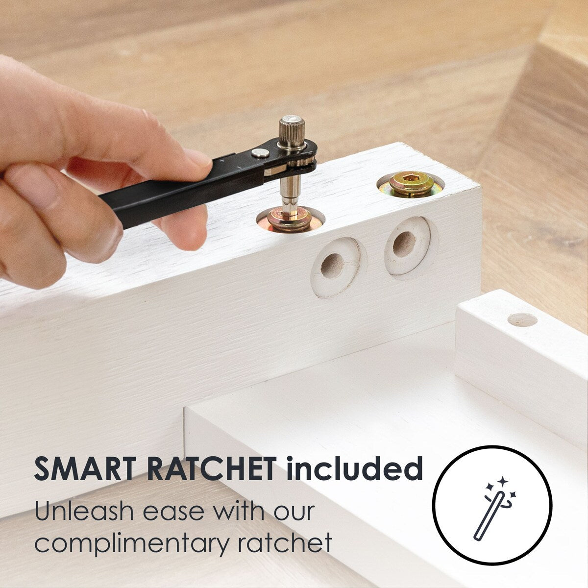 Struttura letto a piattaforma in legno massello da 16 pollici, disponibile in diverse finiture.