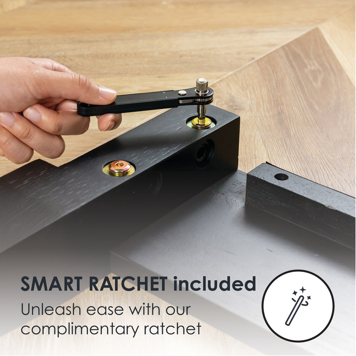 Struttura letto a piattaforma in legno massello da 16 pollici, disponibile in diverse finiture.