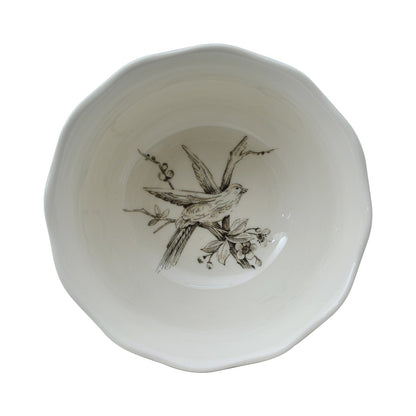 Set da tavola in porcellana 222 Fifth Adelaide da 16 pezzi con piatti rotondi, ciotole e tazze, bianco antico.