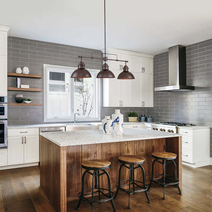 Lampada a sospensione a 3 luci in stile industriale/rustico a forma di cupola, in metallo, con finitura in bronzo oliato, ideale per illuminare isole cucina.