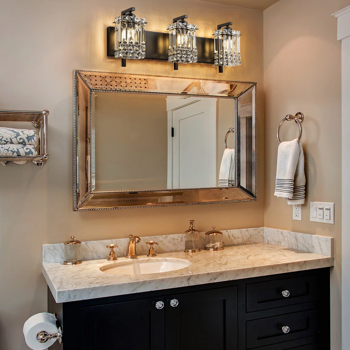 Lampada da bagno moderna e glamour a 3 luci, applique a parete con cristalli per specchio.