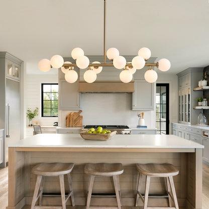Lampadario lineare a 16 luci in ottone dorato, stile Mid-Century Modern, da 40 pollici, con paralume in vetro satinato, ideale per la sala da pranzo.