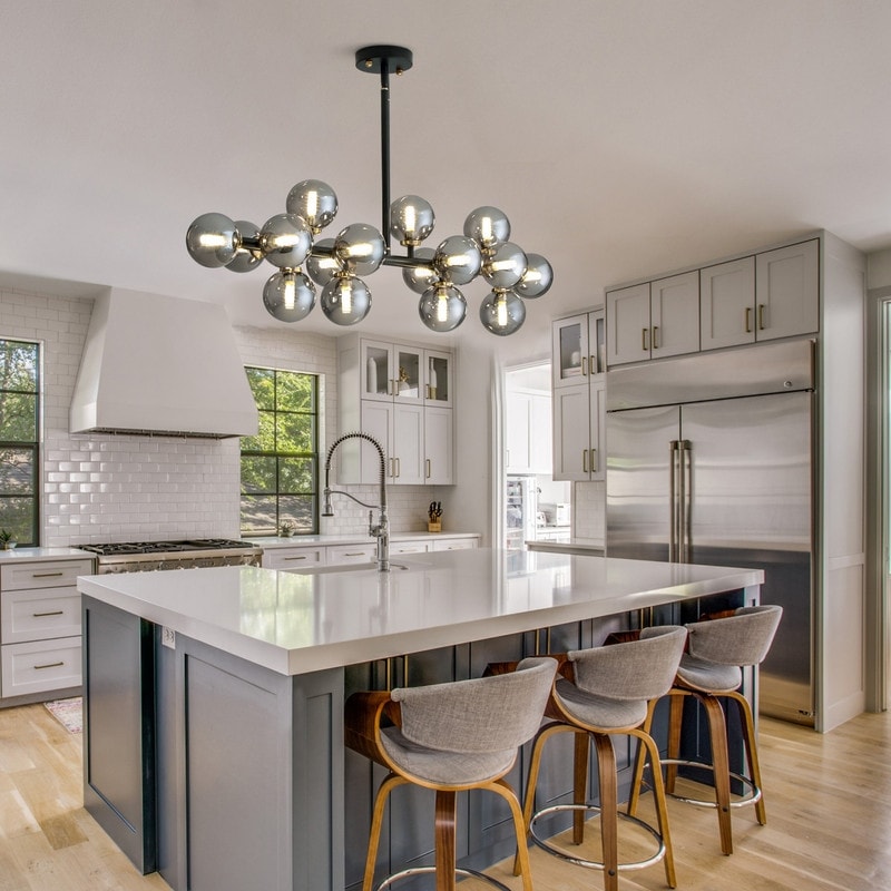 Lampadario lineare a 16 luci in ottone dorato, stile Mid-Century Modern, da 40 pollici, con paralume in vetro satinato, ideale per la sala da pranzo.