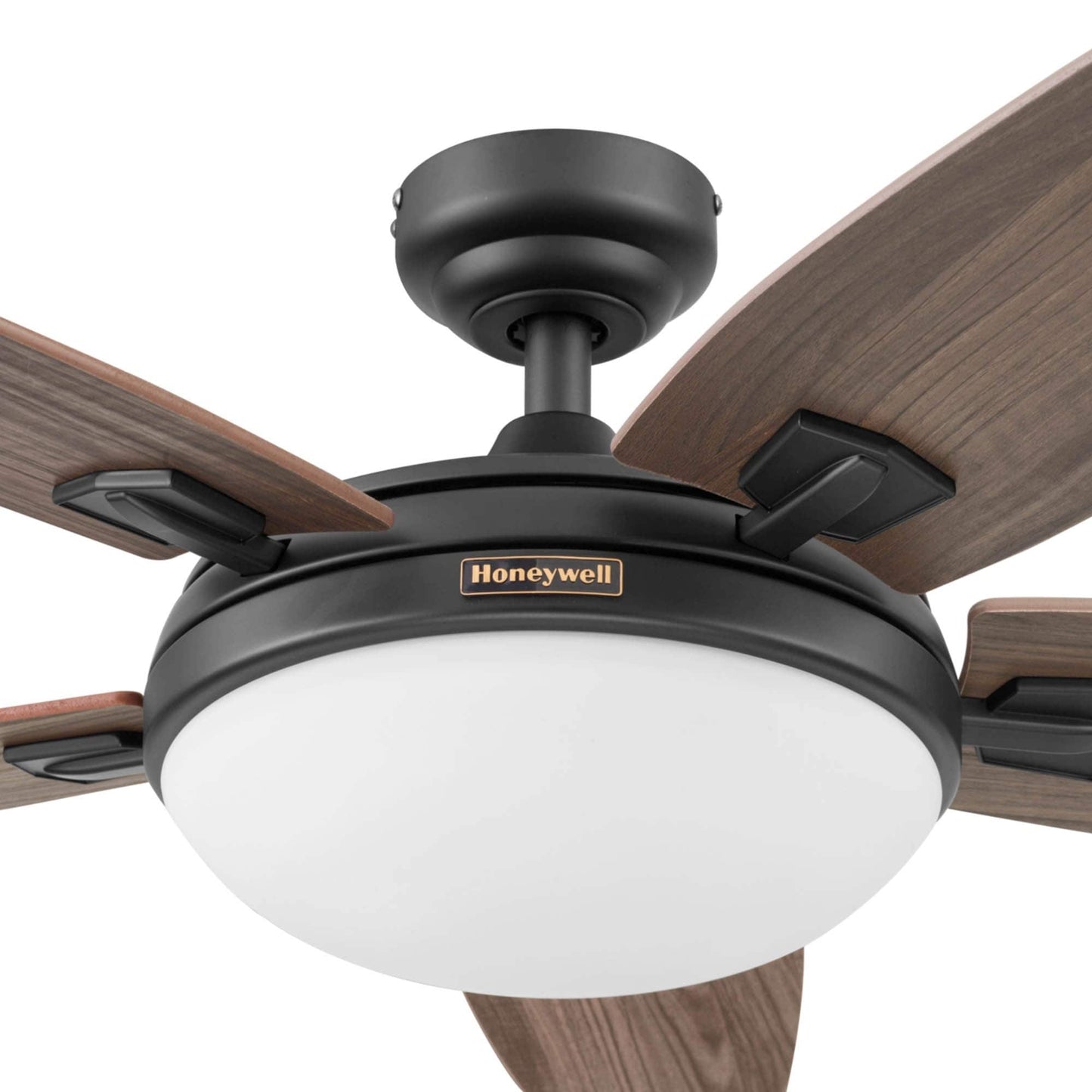 Ventilatore da soffitto Honeywell Carmel da 48 pollici con luce integrata e telecomando