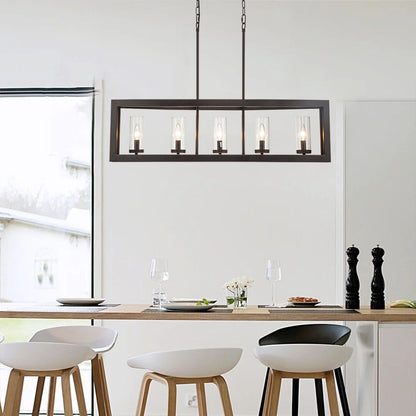 Lampadario lineare industriale moderno a 5 luci per sala da pranzo, stile farmhouse, con paralume cilindrico in vetro trasparente, adatto anche per illuminazione di isole cucina.