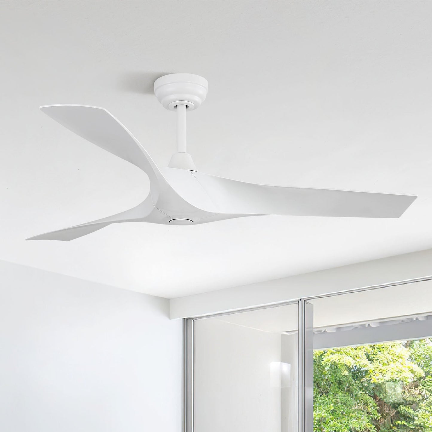 Ventilatore da soffitto moderno da 52 pollici in legno massello/ABS con telecomando (senza luce), 6 velocità, flusso d'aria reversibile.