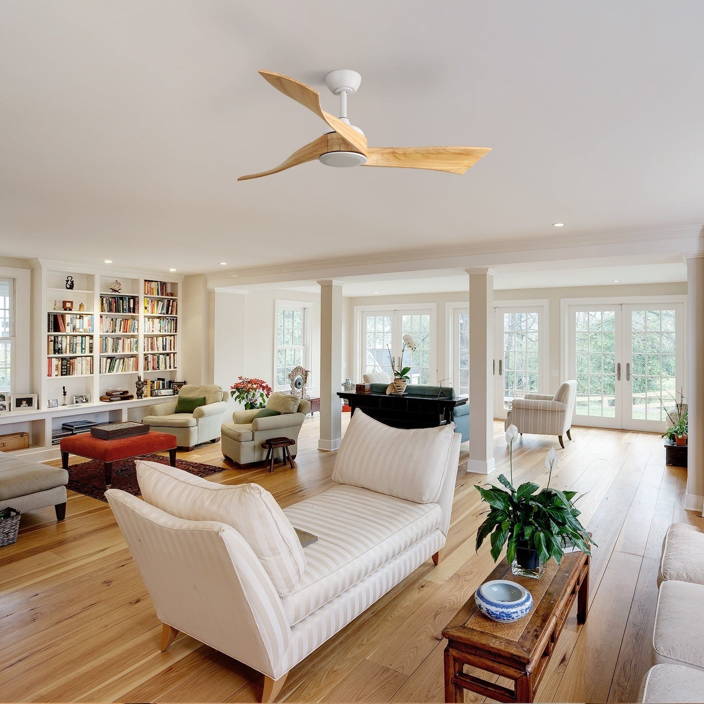 Ventilatore da soffitto moderno da 52 pollici in legno massello/ABS con telecomando (senza luce), 6 velocità, flusso d'aria reversibile.