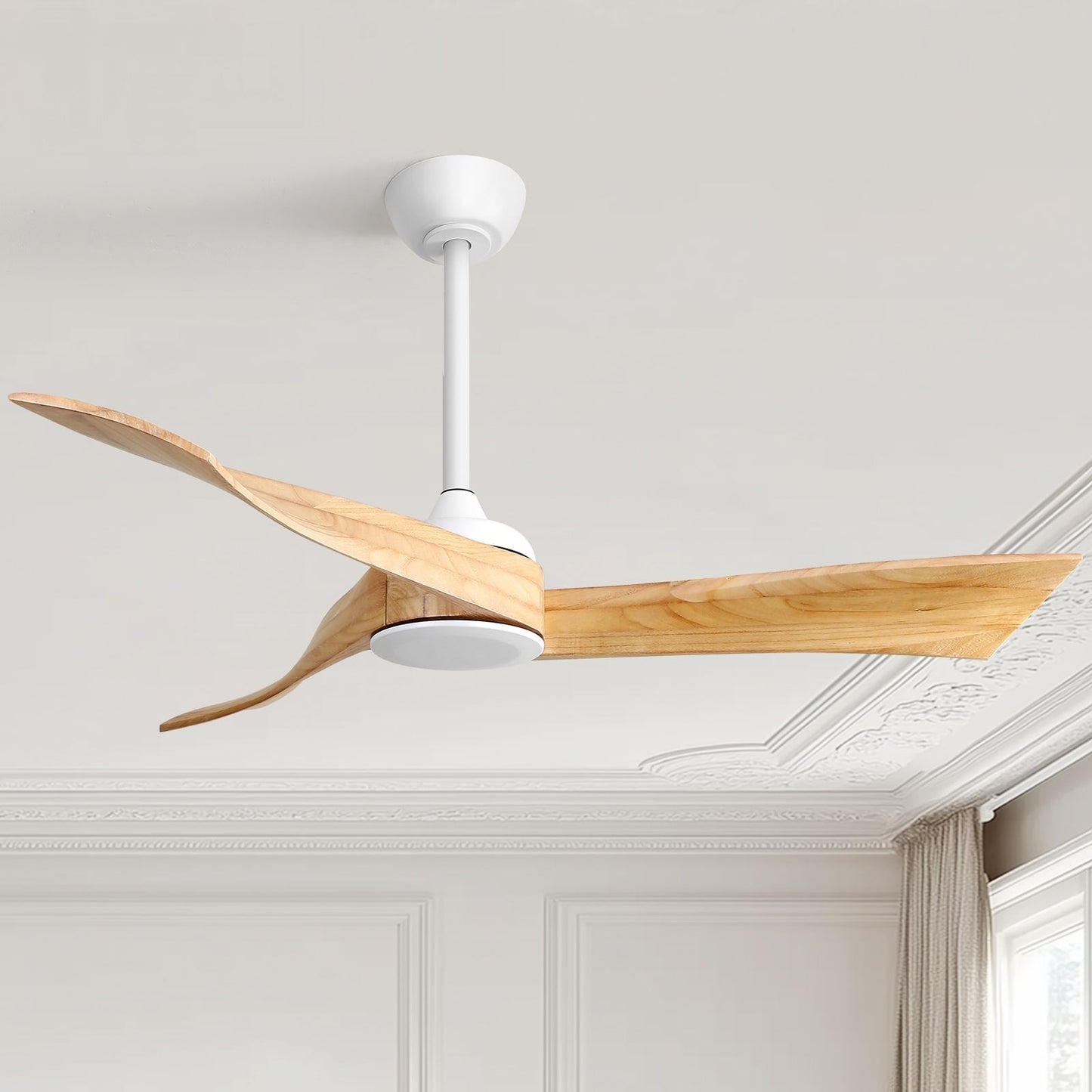 Ventilatore da soffitto moderno da 52 pollici in legno massello/ABS con telecomando (senza luce), 6 velocità, flusso d'aria reversibile.