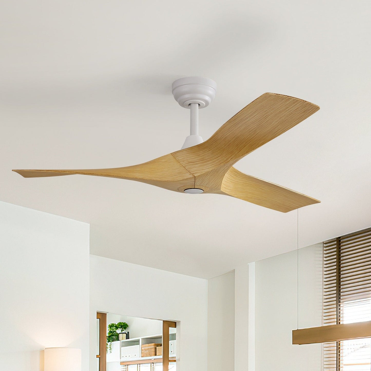 Ventilatore da soffitto moderno da 52 pollici in legno massello/ABS con telecomando (senza luce), 6 velocità, flusso d'aria reversibile.