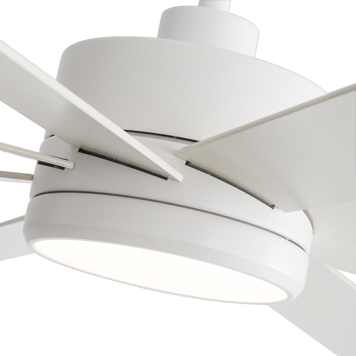 Ventilatore da soffitto a LED nero da 65 pollici con 8 pale, luce e telecomando.