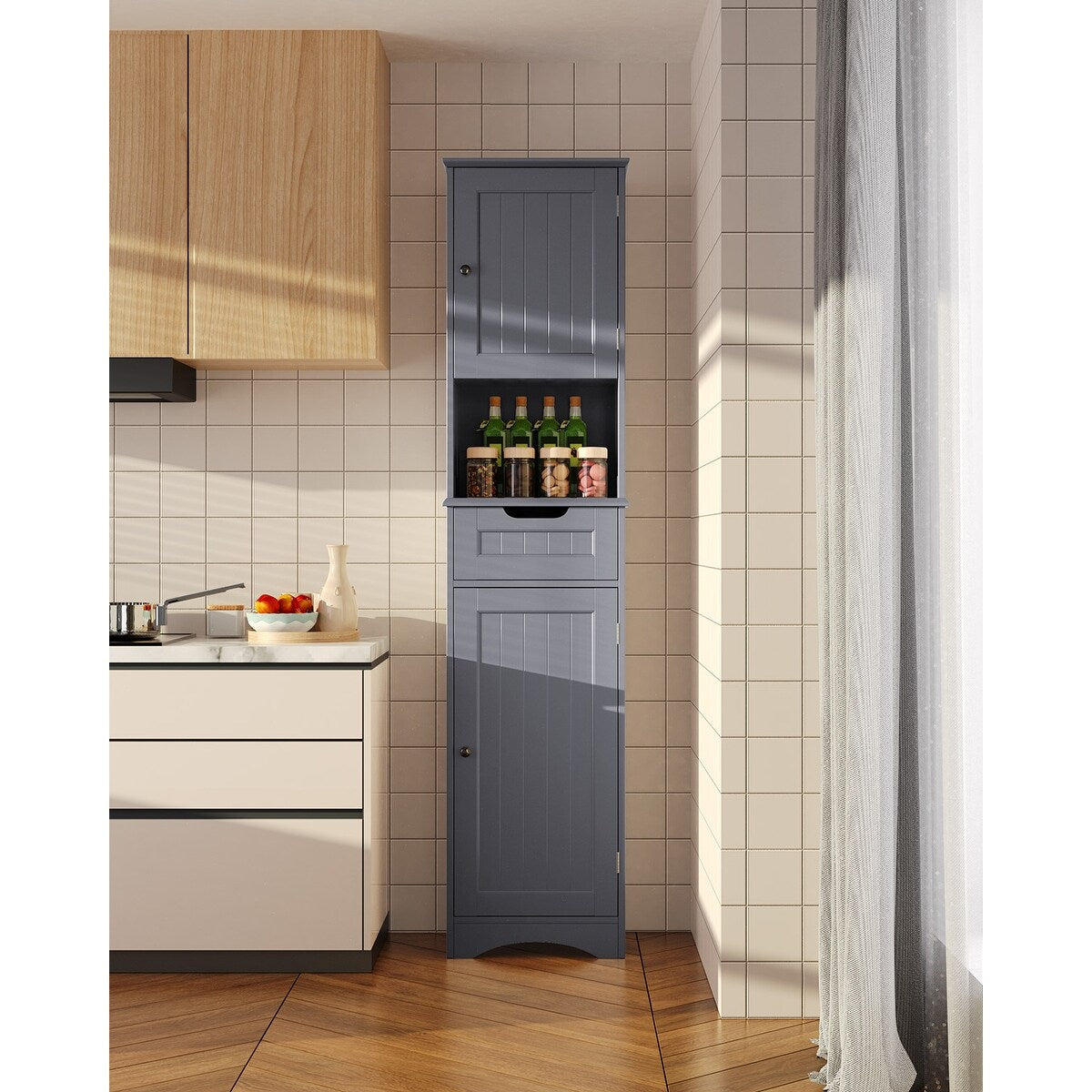 Armadio a muro per bagno, modello Linen, alto 67 pollici, stretto, con 5 ripiani, in legno massello, a posizionamento libero.