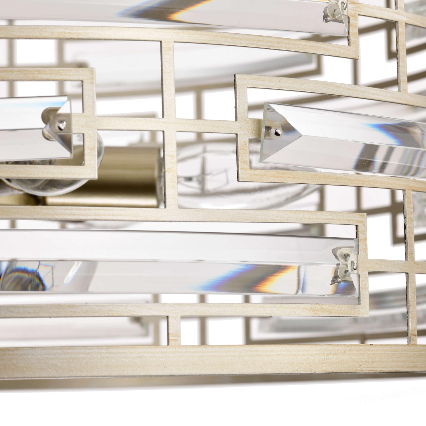 Lampadario Anita con paralume a tamburo e prisma in vetro trasparente