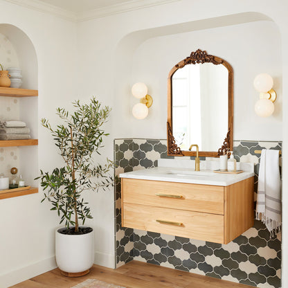 Specchio da terra a figura intera con arco e intaglio in legno massello