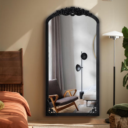 Specchio da terra a figura intera con arco e intaglio in legno massello