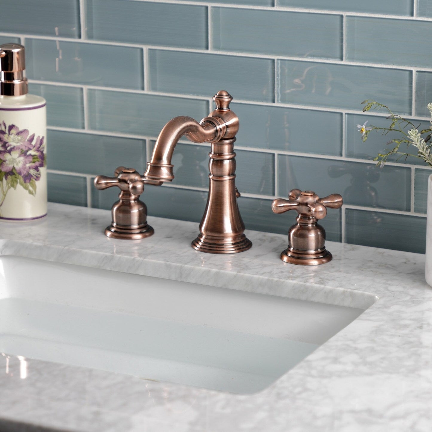 Rubinetto da bagno American Classic a 8 pollici con montaggio a tre fori