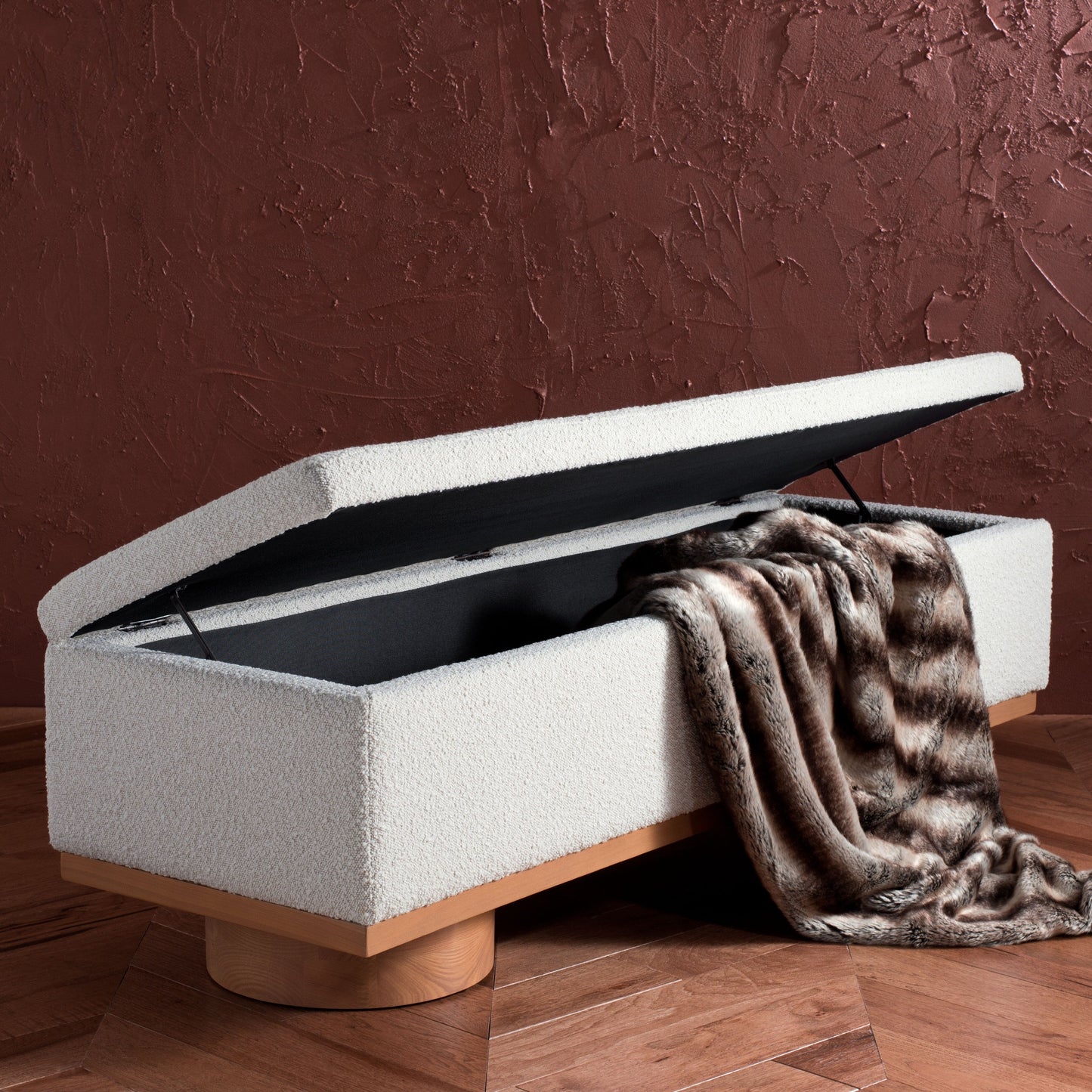 SAFAVIEH Couture Sunneva Boucle Storage Bench - 155 cm L x 51 cm P x 48 cm A - 155Lx51Px48A