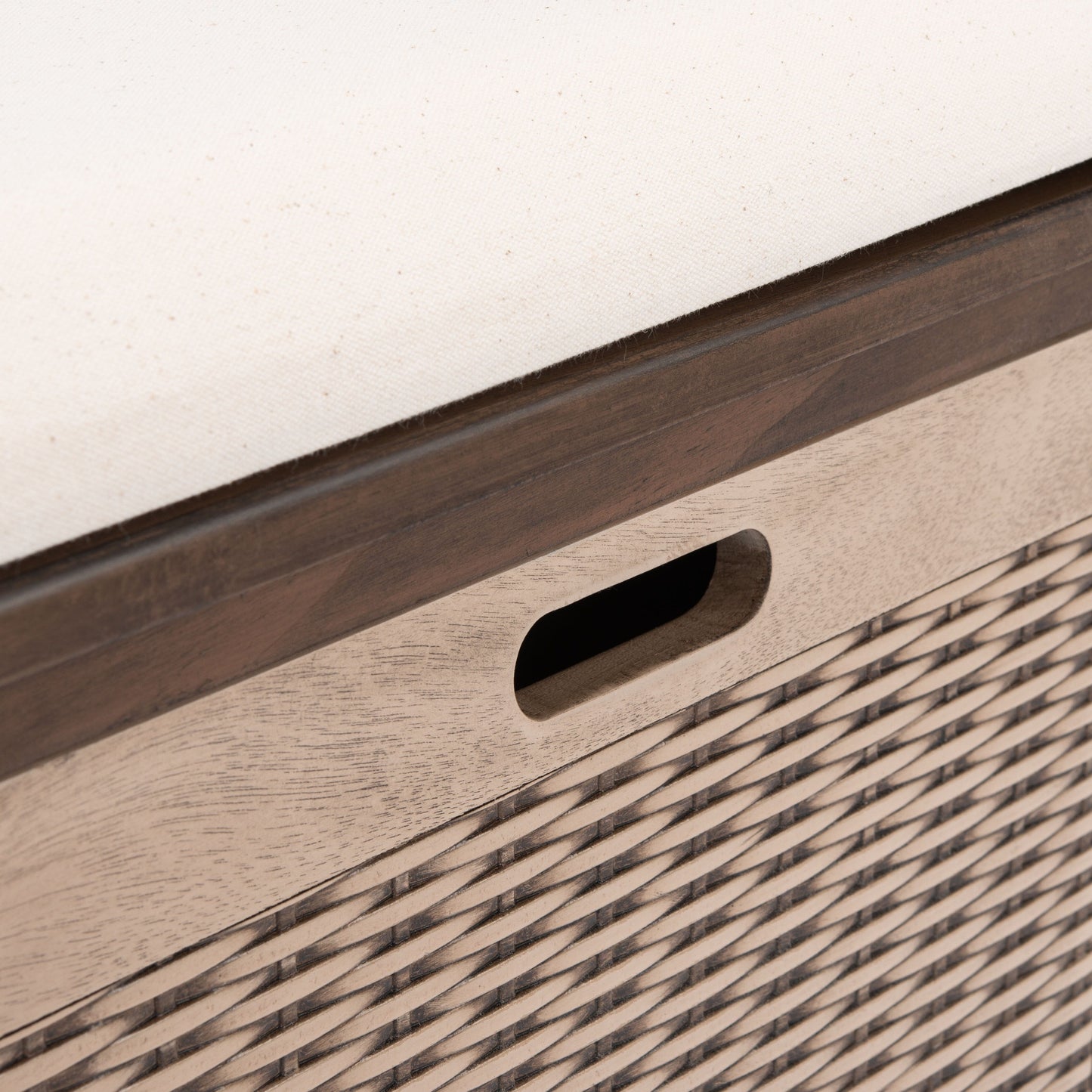 SAFAVIEH Fiorello panca con 3 cassetti e vano portaoggetti - 47,3 L x 38 P x 48 A - 47Lx38Px48A