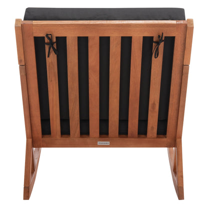 Sedia a dondolo da esterno Makaila di SAFAVIEH con cuscino - 66L x 79P x 97H (cm)