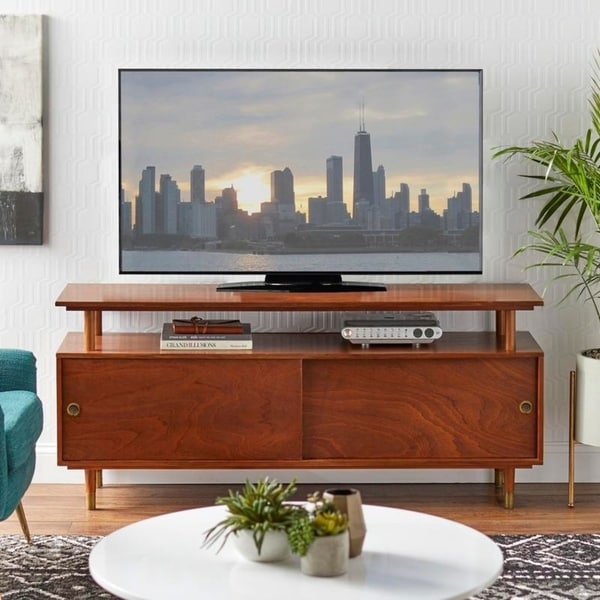 Mobile porta TV in legno Margo di Simple Living, stile Mid-Century Modern.