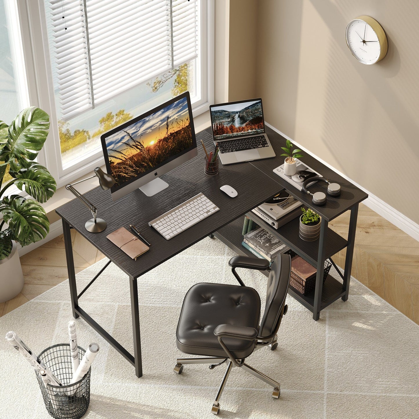 Scrivania a forma di L di piccole dimensioni con ripiani portaoggetti, scrivania da computer d'angolo