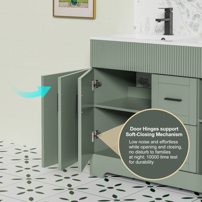 Set per bagno Wavy Line con mobile lavabo e miscelatore, disponibile nelle misure 30/36/48 pollici.